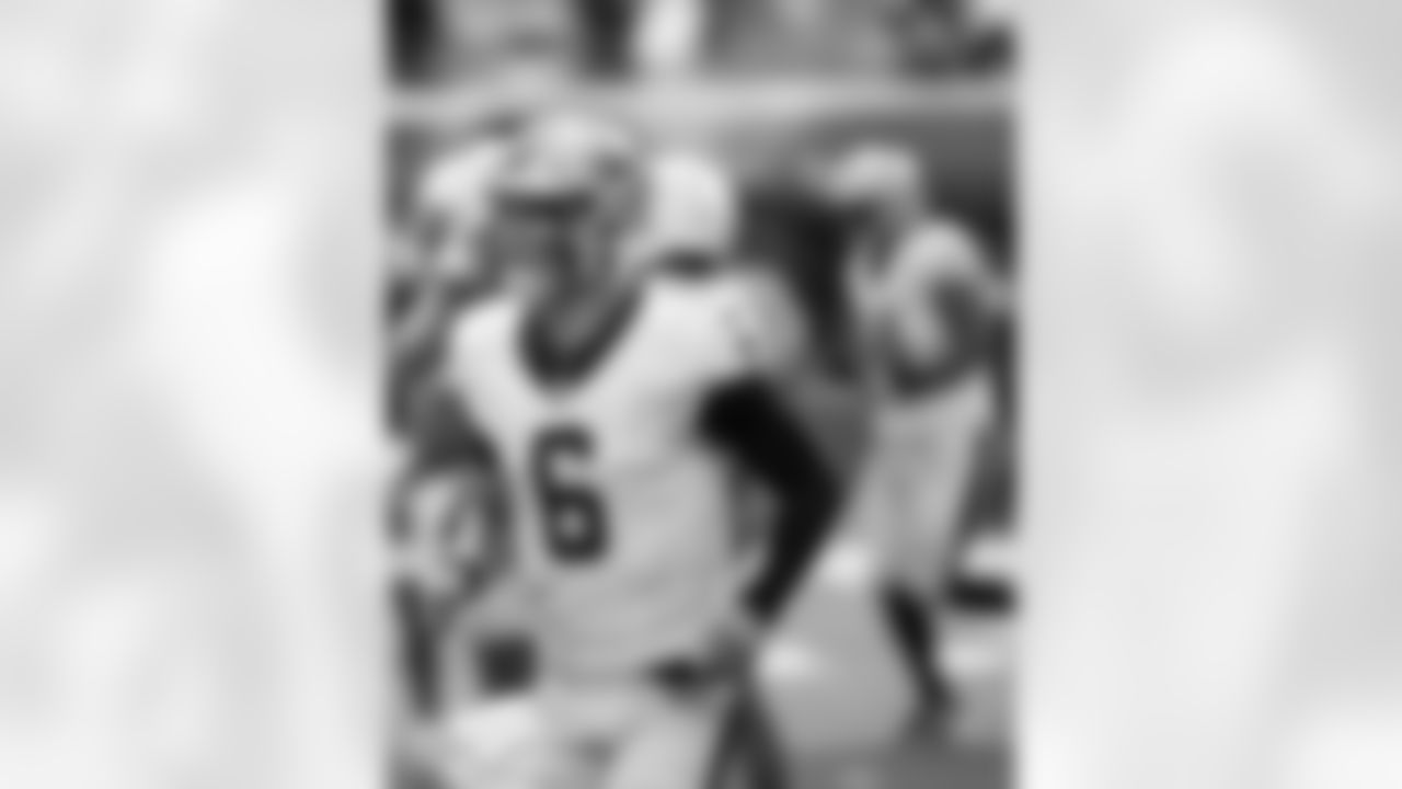 Check out the game action photos from the New Orleans Saints game against the Los Angeles Chargers in Week 1 of the 2025 NFL preseason.
