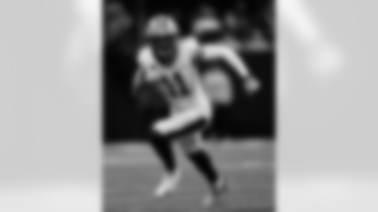 Check out the game action photos from the New Orleans Saints game against the Atlanta Falcons for Week 18 of the 2025 NFL season on Jan. 4, 2026 at Mercedes-Benz Stadium.