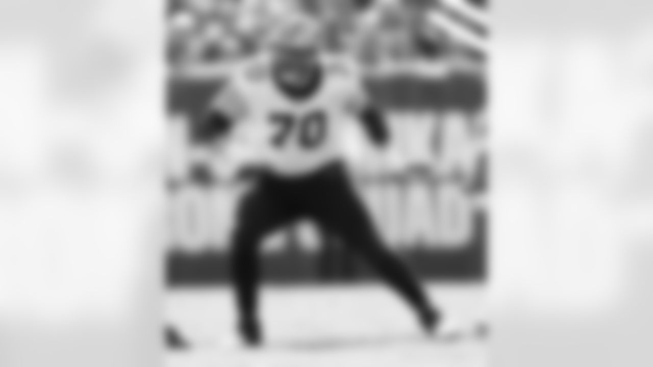 T Trevor Penning (70) in action during the New Orleans Saints game against the Tampa Bay Buccaneers for Week 18 of the 2024 NFL Season on Jan. 5, 2025 at Raymond James Stadium.