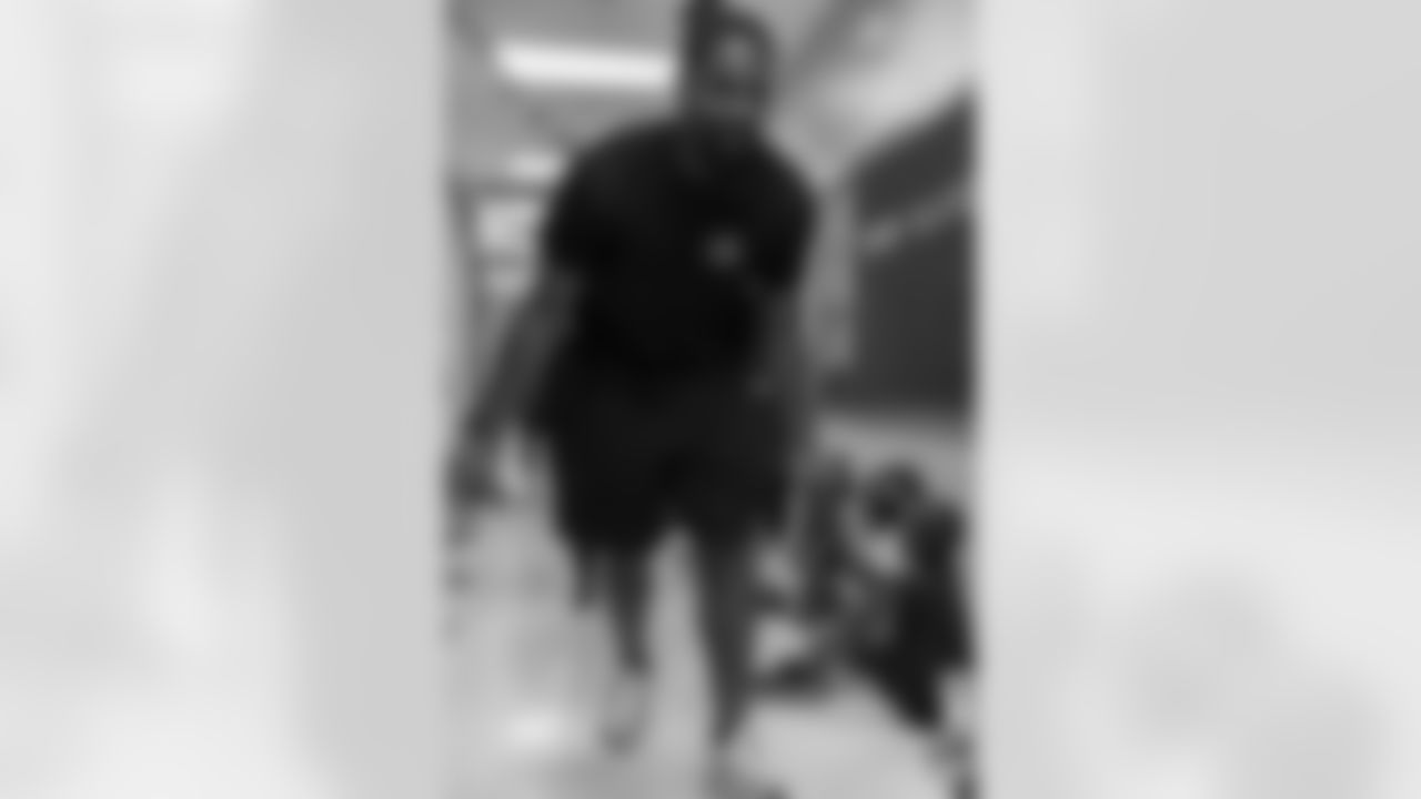 New Orleans Saints defensive end Cameron Jordan visited students at St. Rose Elementary School on Tuesday, Sept. 24, 2024. St. Charles Parish Superintendent Ken Oertling came to the visit and met with Jordan as well.
