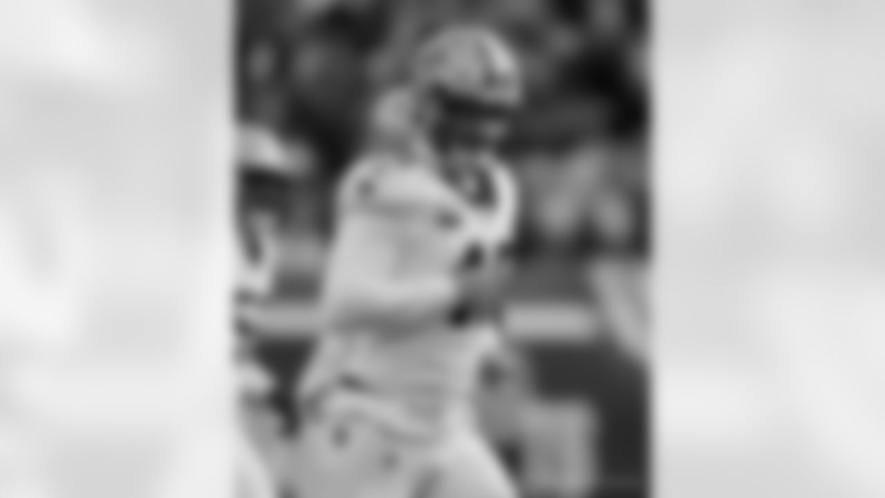 LS Zach Wood (49) in action during the New Orleans Saints game against the New York Giants for Week 14 of the 2024 NFL Season on Dec. 8, 2024 at MetLife Stadium.