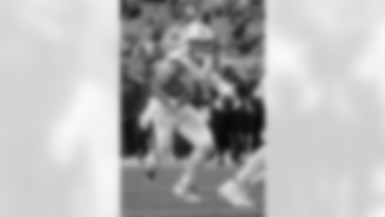 Check out the game action photos from the New Orleans Saints game against the Carolina Panthers for Week 10 of the 2025 NFL season on Nov. 9, 2025 at Bank of America Stadium.