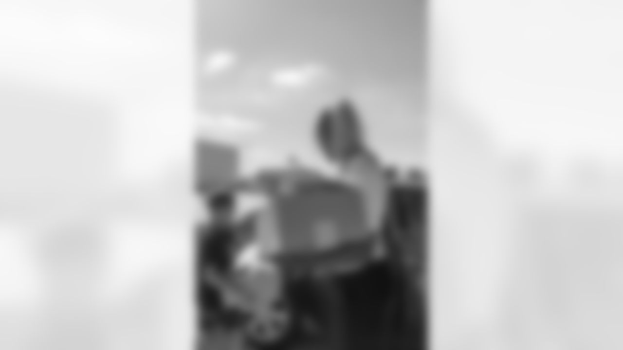 The New Orleans Saints Cheer Krewe and Gumbo joined Sysco New Orleans to distribute meals at their annual Thanksgiving food drive on Sunday, Nov. 16, 2025.