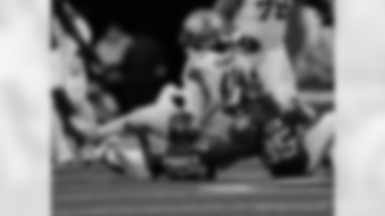 RB Alvin Kamara (41) in action during the New Orleans Saints game against the New York Giants for Week 14 of the 2024 NFL Season on Dec. 8, 2024 at MetLife Stadium.
