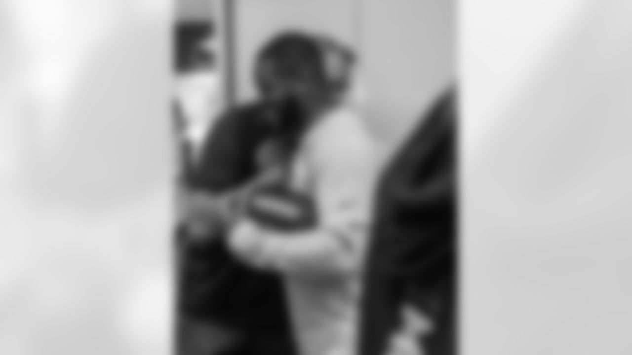 New Orleans Saints head coach Kellen Moore and Saints players welcomed the Paris Musketeers to the Ochsner Sports Performance Center on Saturday, November 22, 2025.