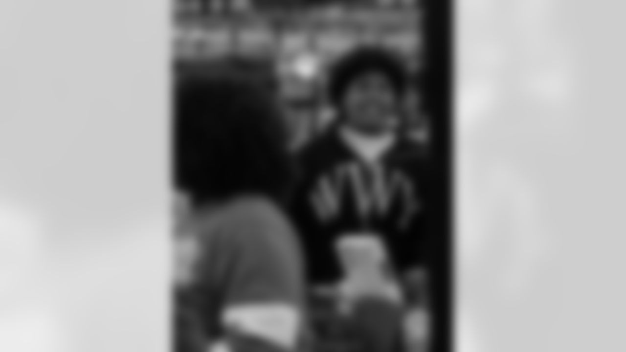 New Orleans Saints safety Justin Reid teamed up with Heroes of New Orleans for their annual holiday blitz shopping spree on Monday, Dec. 15, 2025.