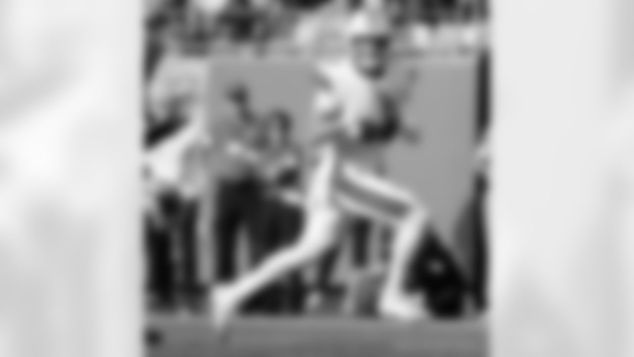 Check out the game action photos from the New Orleans Saints game against the Carolina Panthers for Week 10 of the 2025 NFL season on Nov. 9, 2025 at Bank of America Stadium.