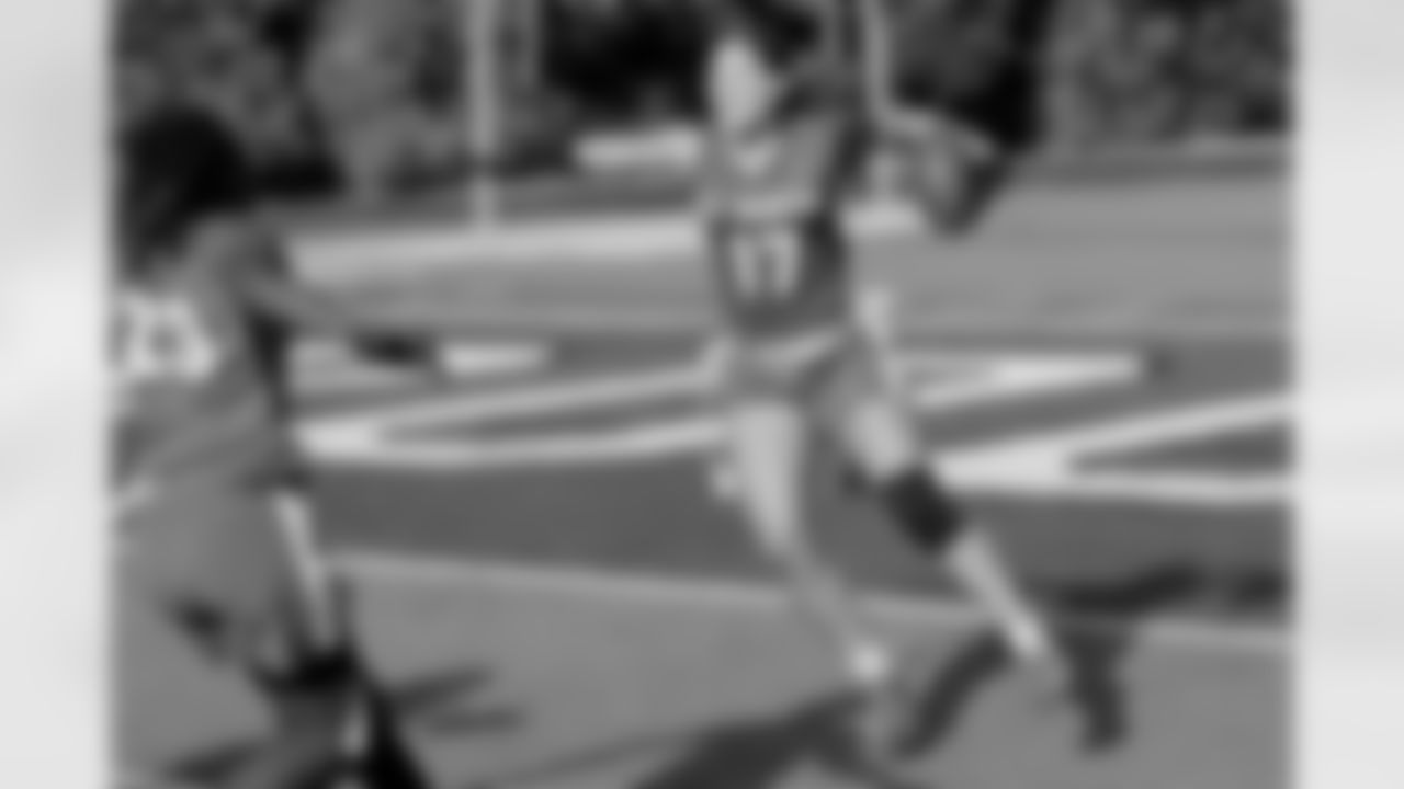 Check out the best action shots from the championship weekend as Mississippi Flag Football teams competed on Saturday, May 10 as part of the 2025 Saints Girls High School Flag Football season.