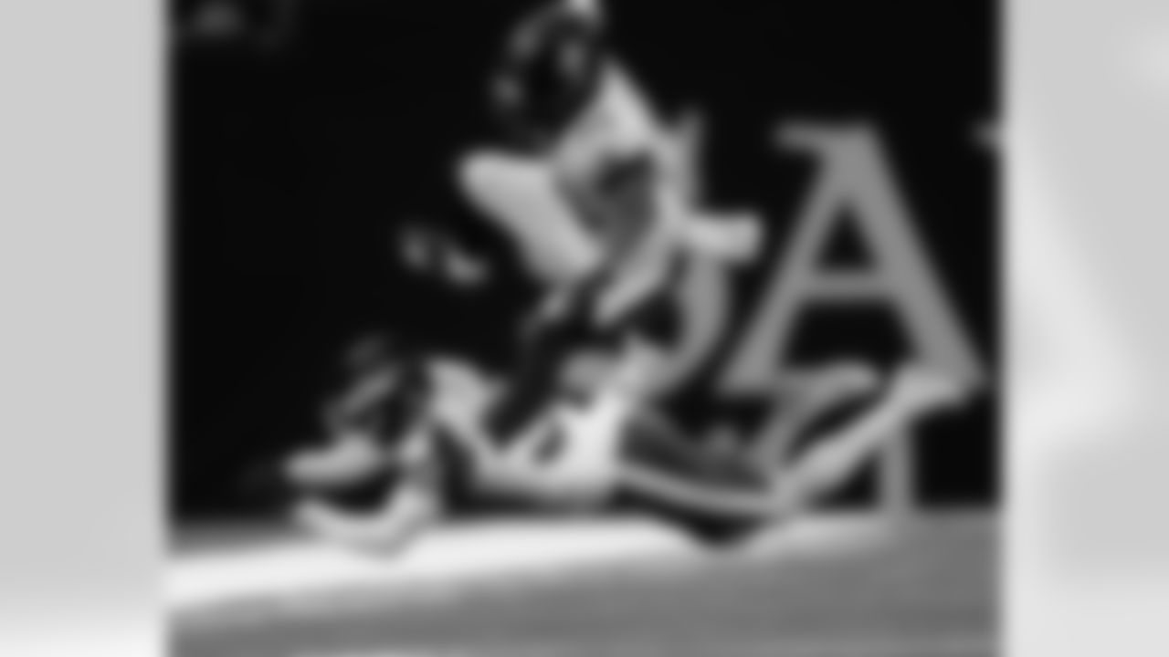 Check out the game action photos from the New Orleans Saints game against the New York Jets for Week 16 of the 2025 NFL season on Dec. 21, 2025 at the Caesars Superdome.