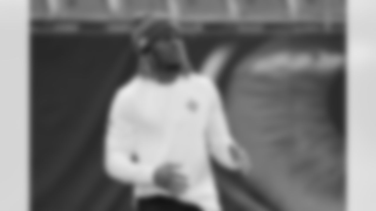 Check out the pregame photos from the New Orleans Saints game against the Carolina Panthers for Week 10 of the 2025 NFL season on Nov. 9, 2025 at Bank of America Stadium.