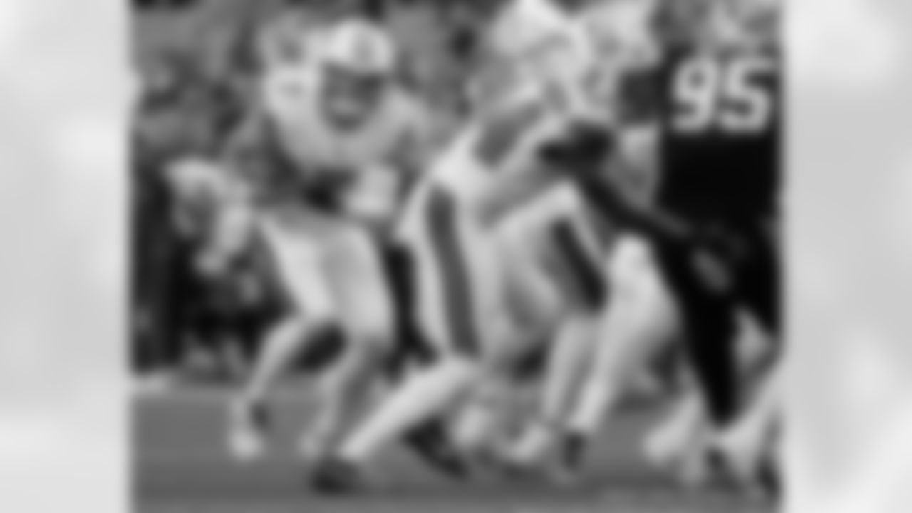 Check out the game action photos from the New Orleans Saints game against the Carolina Panthers for Week 10 of the 2025 NFL season on Nov. 9, 2025 at Bank of America Stadium.