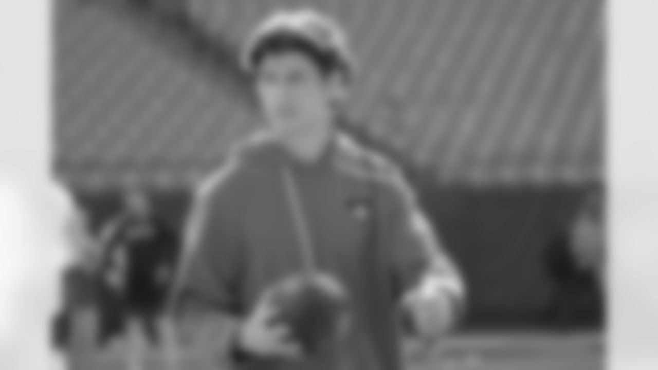 Check out the pregame photos from the New Orleans Saints game against the Carolina Panthers for Week 10 of the 2025 NFL season on Nov. 9, 2025 at Bank of America Stadium.