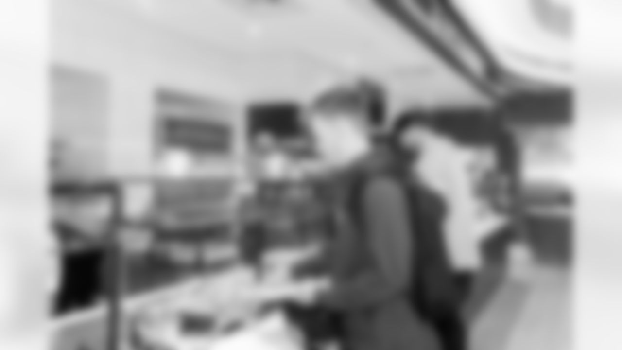 gallery-cafeteria-reopening-11-26-24-05
