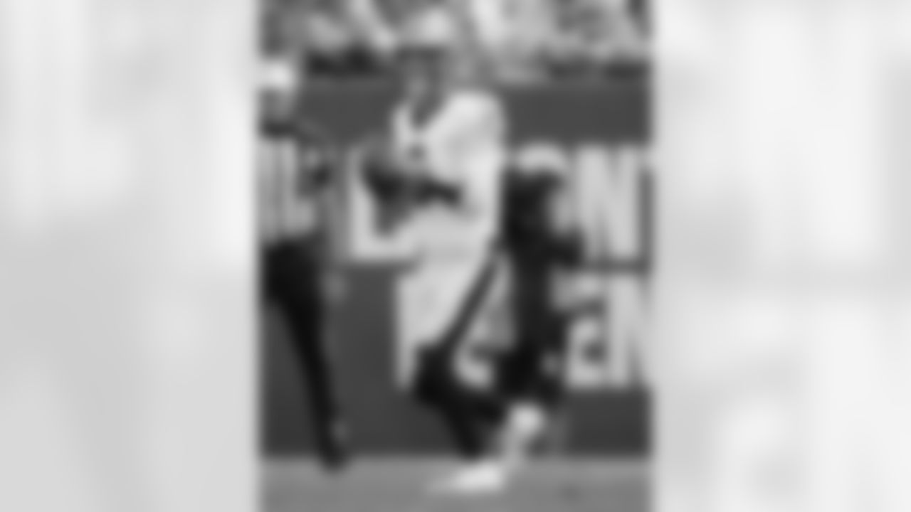 Check out the best photos of the New Orleans offense in their game against the Tampa Bay Buccaneers for Week 14 of the 2025 NFL season on Dec. 7, 2025 at Raymond James Stadium.