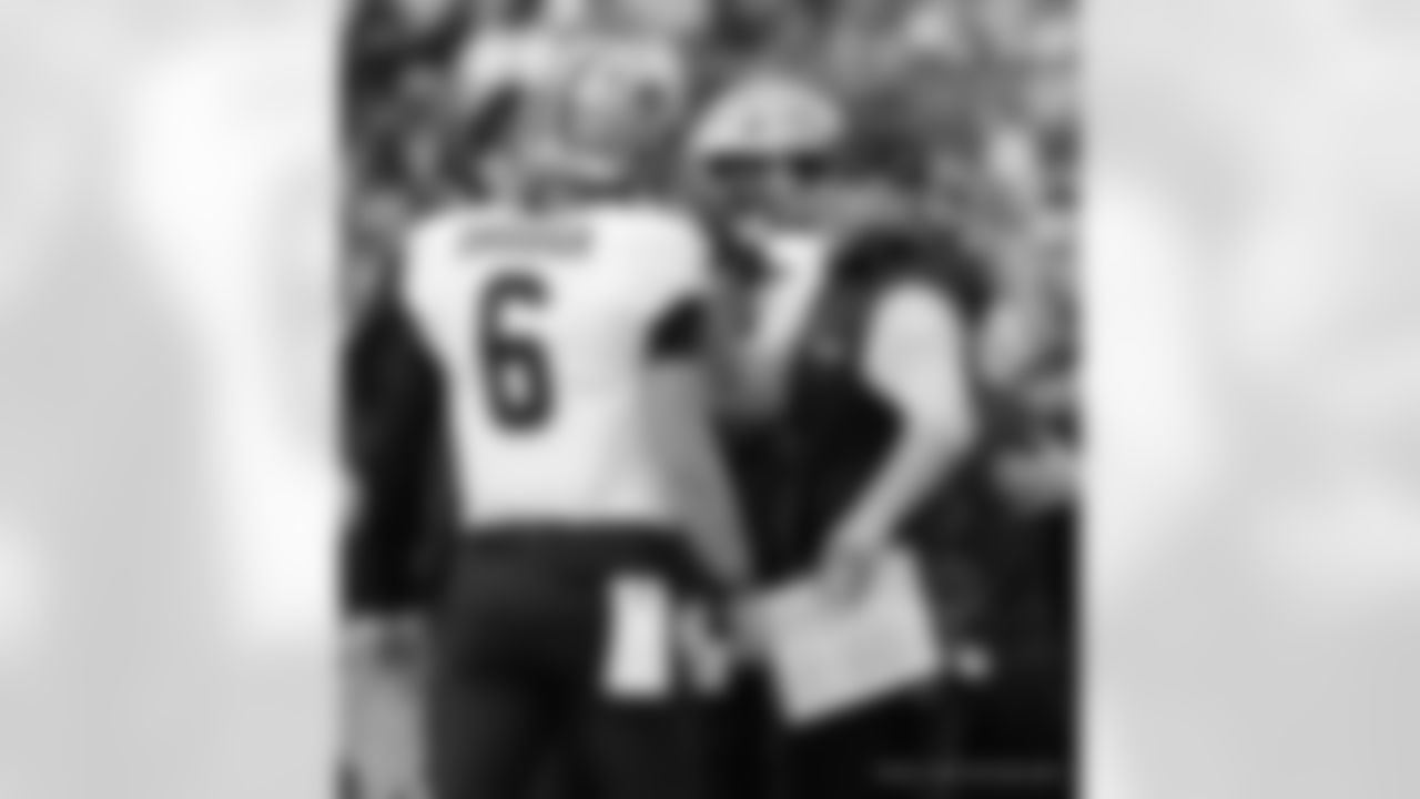 Check out the game action photos from the New Orleans Saints game against the Tennessee Titans for Week 17 of the 2025 NFL season on Dec. 28, 2025 at Nissan Stadium.