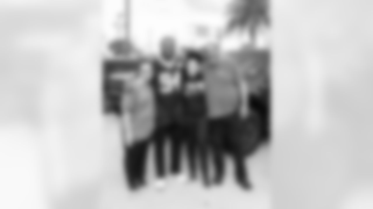 New Orleans Saints defensive end Cameron Jordan teamed up with Southern Quality Ford to provide random acts of kindness throughout the city on December 22, 2025. Jordan shared Rouses Markets gift cards with holiday shoppers, filled tanks for local fans at Chevron gas stations, and treated customers to oil changes at Southern Quality Ford.