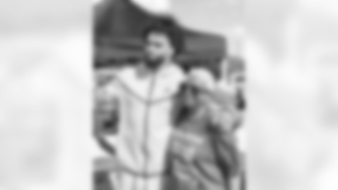 Chris Olave and The Olave Family Foundation volunteered with Lighthouse Nola and Second Harvest Food Bank for their Thanksgiving turkey drive through on Nov. 25, 2025.