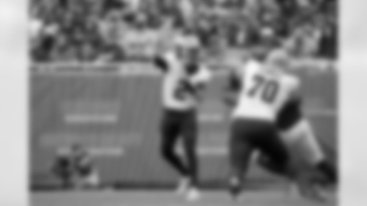 Check out the game action photos from the New Orleans Saints game against the Chicago Bears for Week 7 of the 2025 NFL season on Oct. 19, 2025 at Soldier Field.
