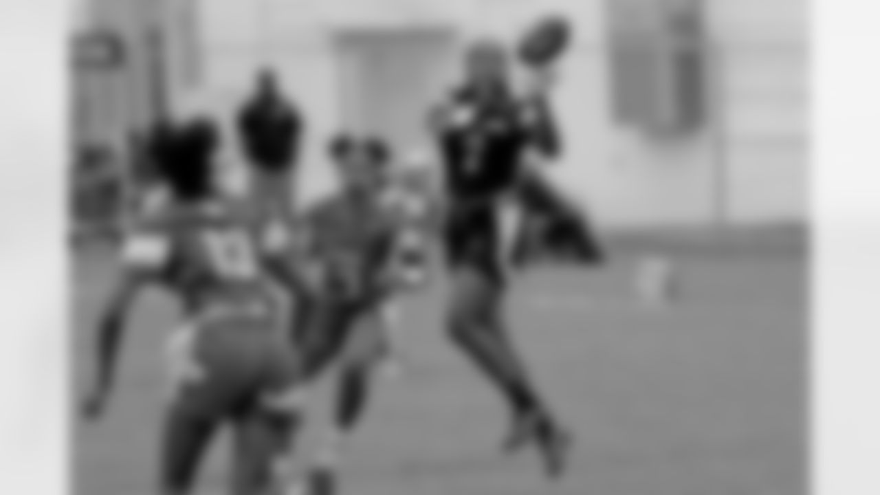 Check out the best action shots from the championship weekend as Mississippi Flag Football teams competed on Saturday, May 10 as part of the 2025 Saints Girls High School Flag Football season.
