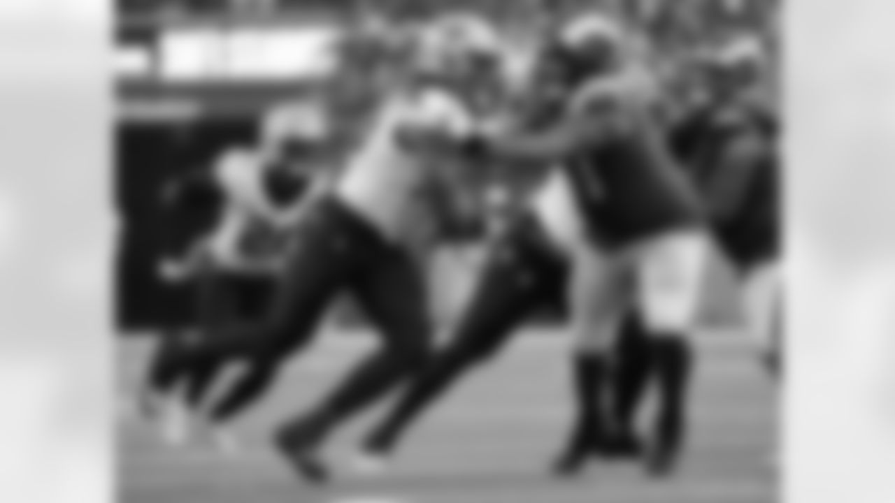 Check out the game action photos from the New Orleans Saints game against the Los Angeles Rams for Week 9 of the 2025 NFL season on Nov. 2, 2025 at SoFi Stadium.