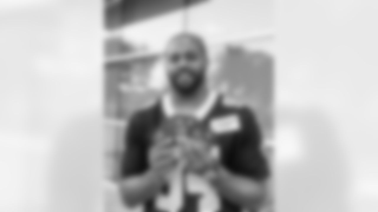 New Orleans Saints defensive end Cameron Jordan teamed up with Southern Quality Ford to provide random acts of kindness throughout the city on December 22, 2025. Jordan shared Rouses Markets gift cards with holiday shoppers, filled tanks for local fans at Chevron gas stations, and treated customers to oil changes at Southern Quality Ford.