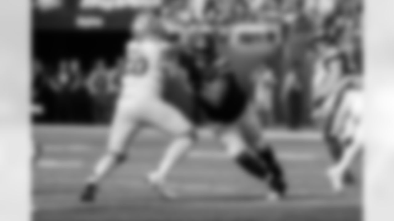 Minnesota Vikings defensive end Jonathan Bullard (90) rushes in on defense against the Detroit Lions during a NFL football game, Sunday, October. 20, 2024 in Minneapolis. The Lions defeated the Vikings, 31-29.