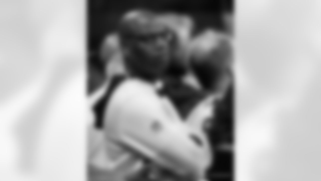 Check out the game action photos from the New Orleans Saints game against the Atlanta Falcons for Week 18 of the 2025 NFL season on Jan. 4, 2026 at Mercedes-Benz Stadium.