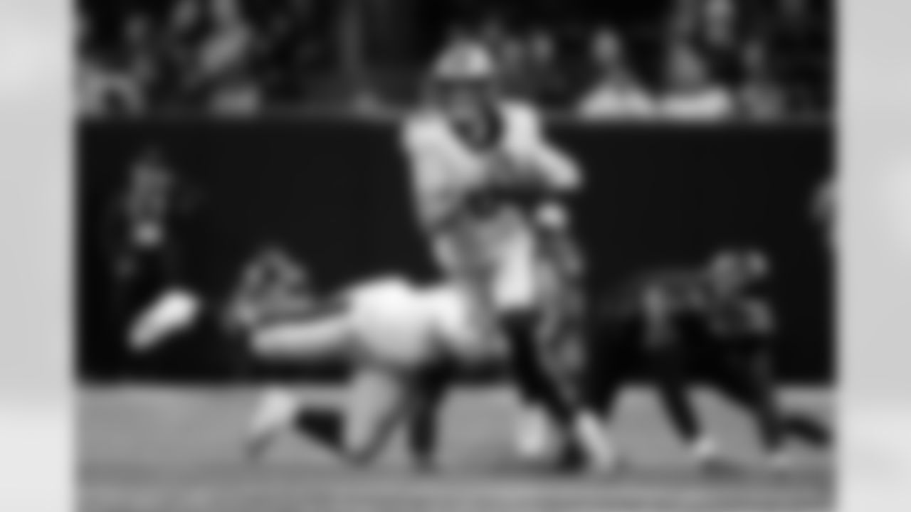 Check out the game action photos from the New Orleans Saints game against the Atlanta Falcons for Week 18 of the 2025 NFL season on Jan. 4, 2026 at Mercedes-Benz Stadium.