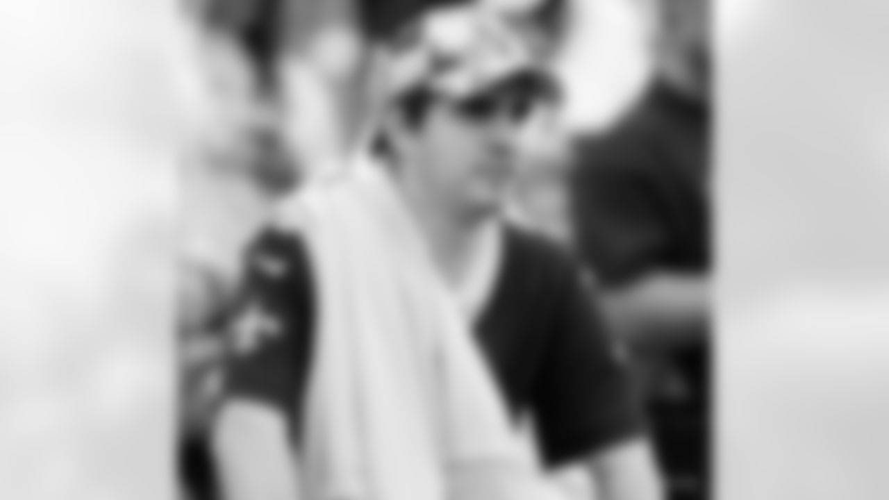 Check out the fan photos from the New Orleans Saints game against the Tennessee Titans for Week 17 of the 2025 NFL season on Dec. 28, 2025 at Nissan Stadium.