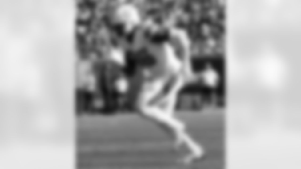 Check out the game action photos from the New Orleans Saints game against the Carolina Panthers for Week 10 of the 2025 NFL season on Nov. 9, 2025 at Bank of America Stadium.