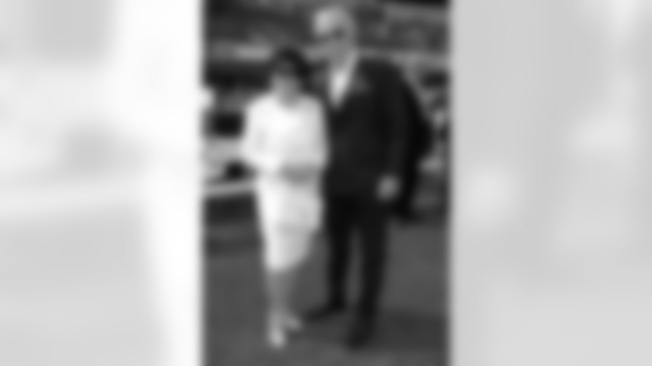 Check out the pregame photos from the New Orleans Saints game against the Los Angeles Rams for Week 9 of the 2025 NFL season on Nov. 2, 2025 at SoFi Stadium.