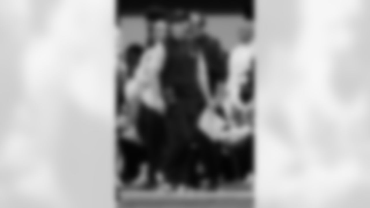 Check out the game action photos from the New Orleans Saints game against the Atlanta Falcons for Week 18 of the 2025 NFL season on Jan. 4, 2026 at Mercedes-Benz Stadium.