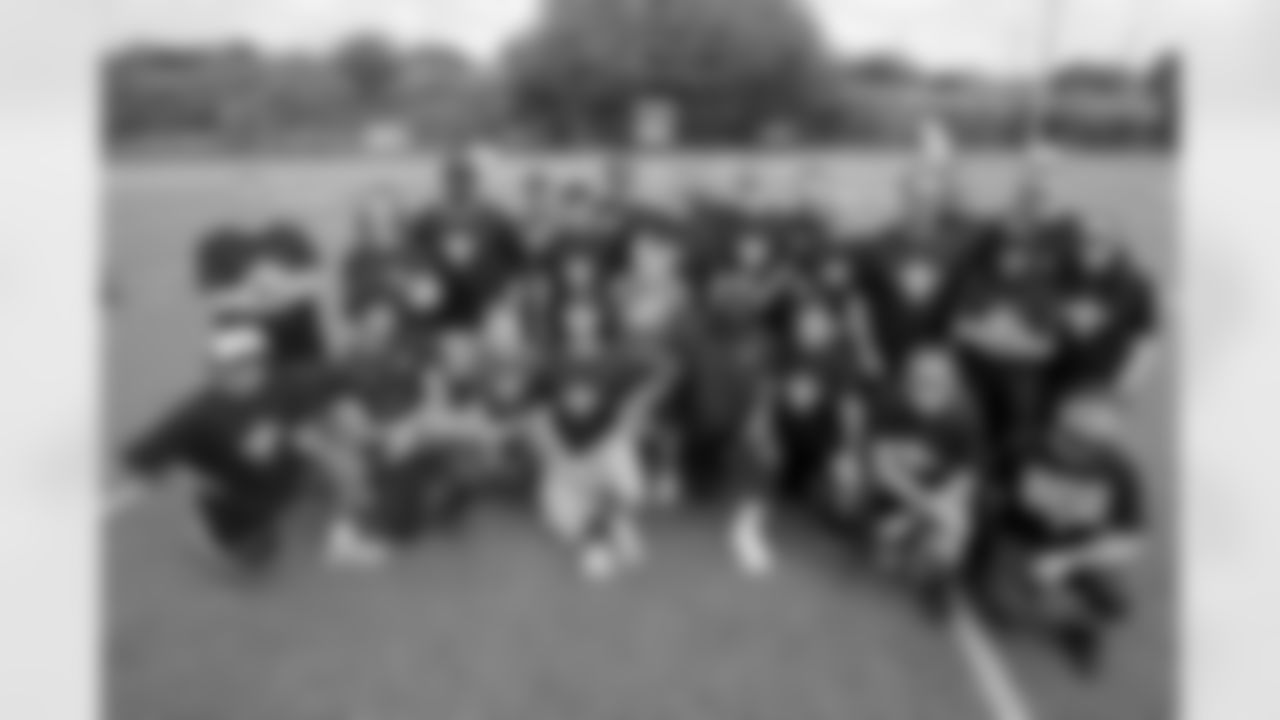 New Orleans Saints linebacker Demario Davis joined young athletes for a Play Football Experience and Flag Football clinic in Paris, France on Saturday, July 12, 2025.
