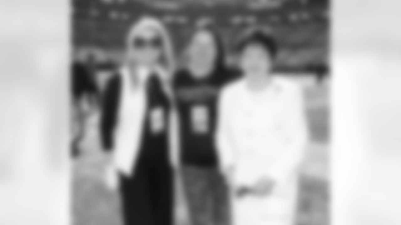 Check out the pregame photos from the New Orleans Saints game against the Carolina Panthers for Week 10 of the 2025 NFL season on Nov. 9, 2025 at Bank of America Stadium.