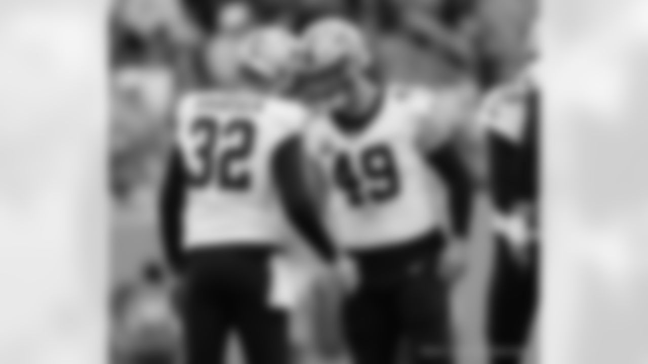 Check out the game action photos from the New Orleans Saints game against the Tennessee Titans for Week 17 of the 2025 NFL season on Dec. 28, 2025 at Nissan Stadium.