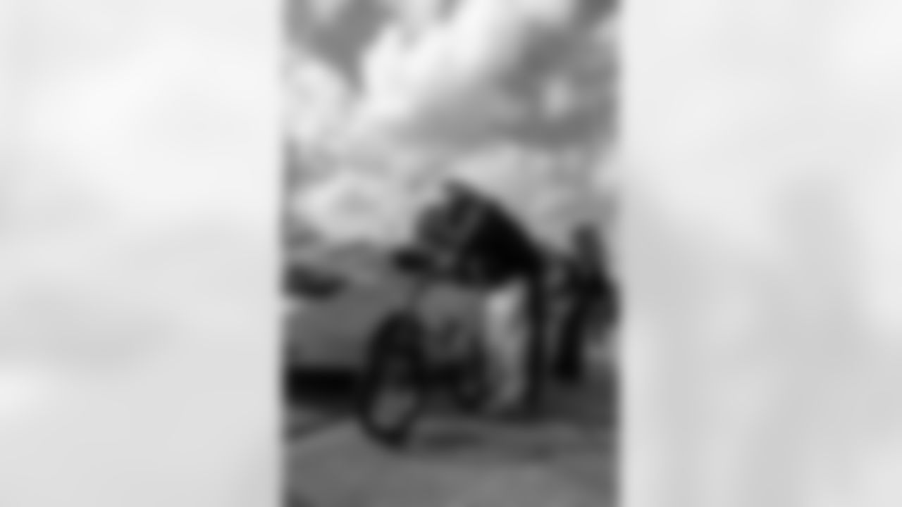 New Orleans Saints defensive tackle Davon Godchaux hosted a holiday bike giveaway on Saturday, Dec. 20, 2025 in Plaquemine, Louisiana, providing children with bicycles to celebrate Christmas and spread holiday cheer in the community.