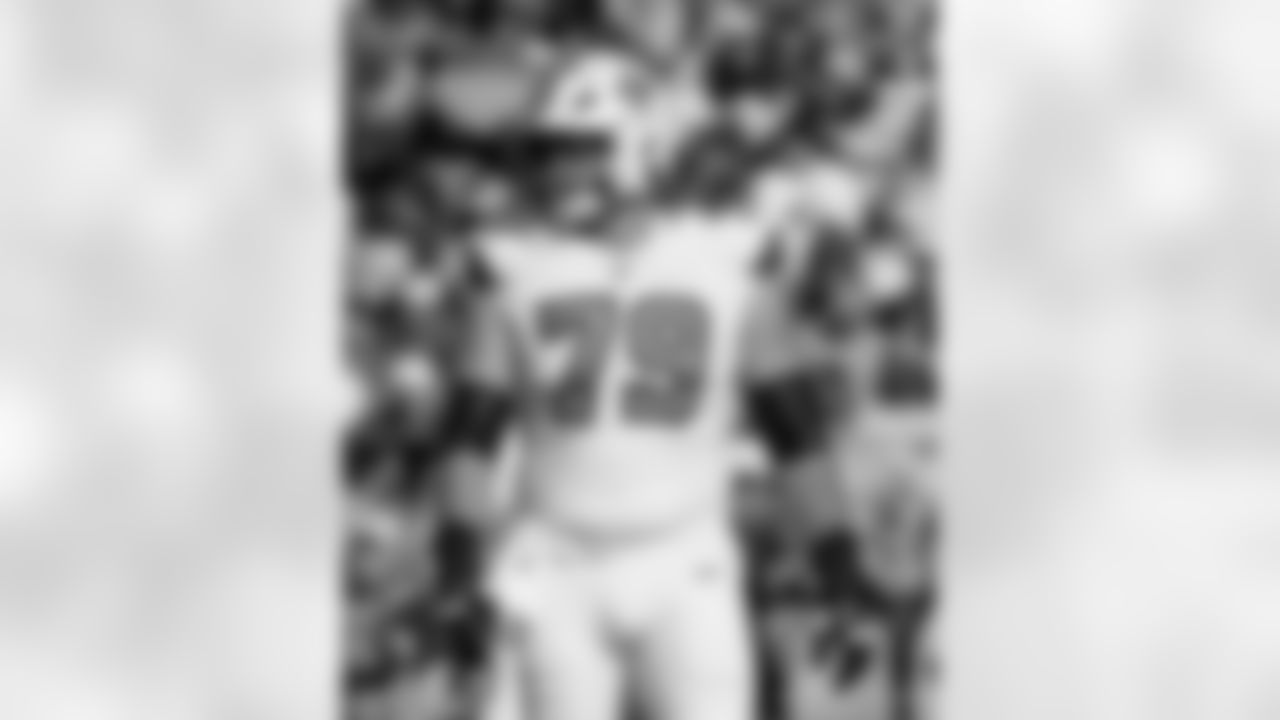 Check out the game action photos from the New Orleans Saints game against the Carolina Panthers for Week 10 of the 2025 NFL season on Nov. 9, 2025 at Bank of America Stadium.