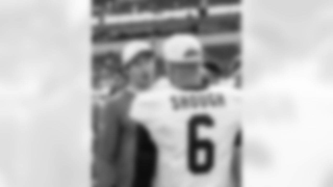 Check out the game action photos from the New Orleans Saints game against the Los Angeles Chargers in Week 1 of the 2025 NFL preseason.