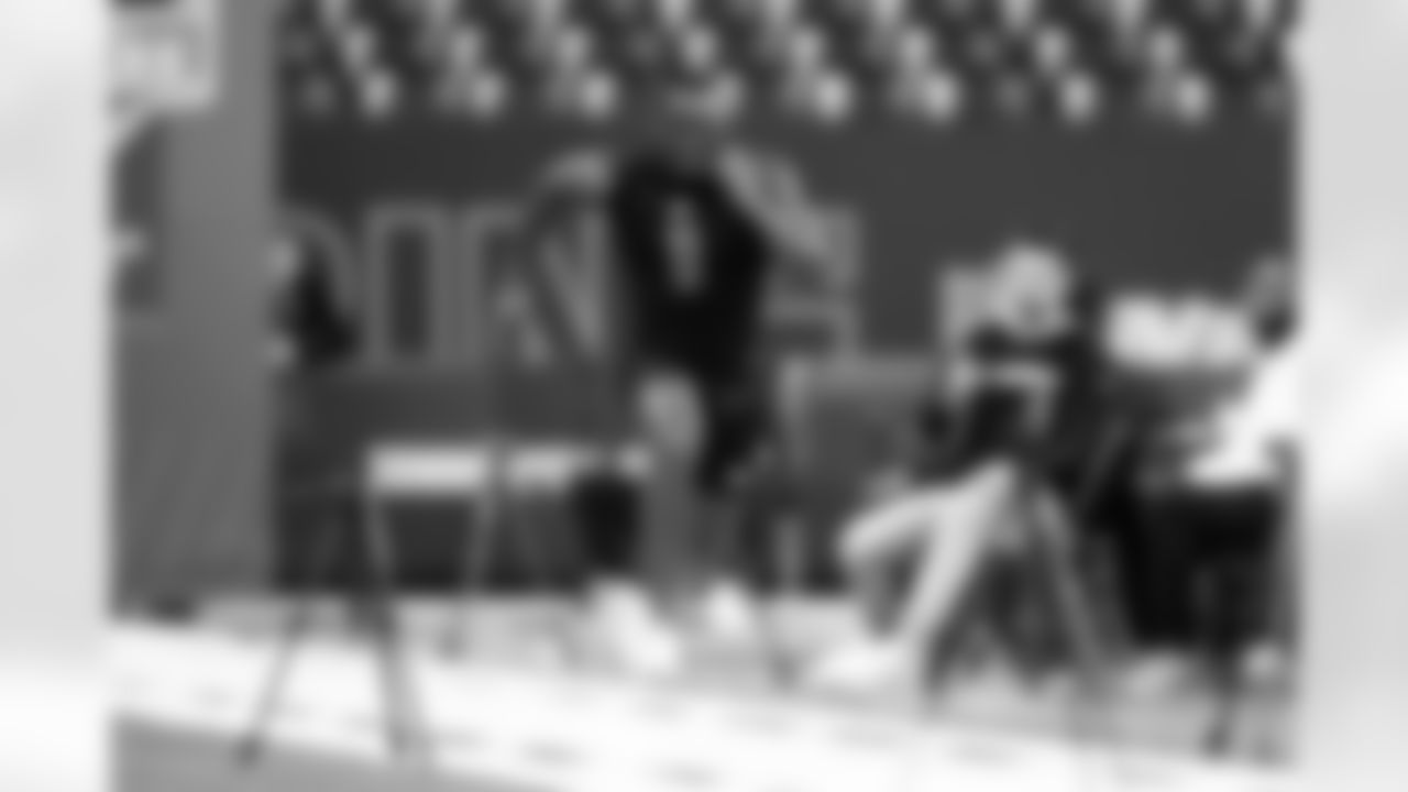 Notre Dame running back Jeremiyah Love (11) runs the 40-yard dash during the 2026 NFL Scouting Combine on Saturday, February 28, 2026 in Indianapolis, Indiana.