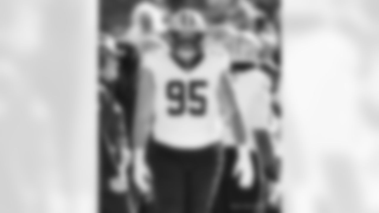 DT John Ridgeway III (95) during the New Orleans Saints game against the Tampa Bay Buccaneers for Week 18 of the 2024 NFL Season on Jan. 5, 2025 at Raymond James Stadium.
