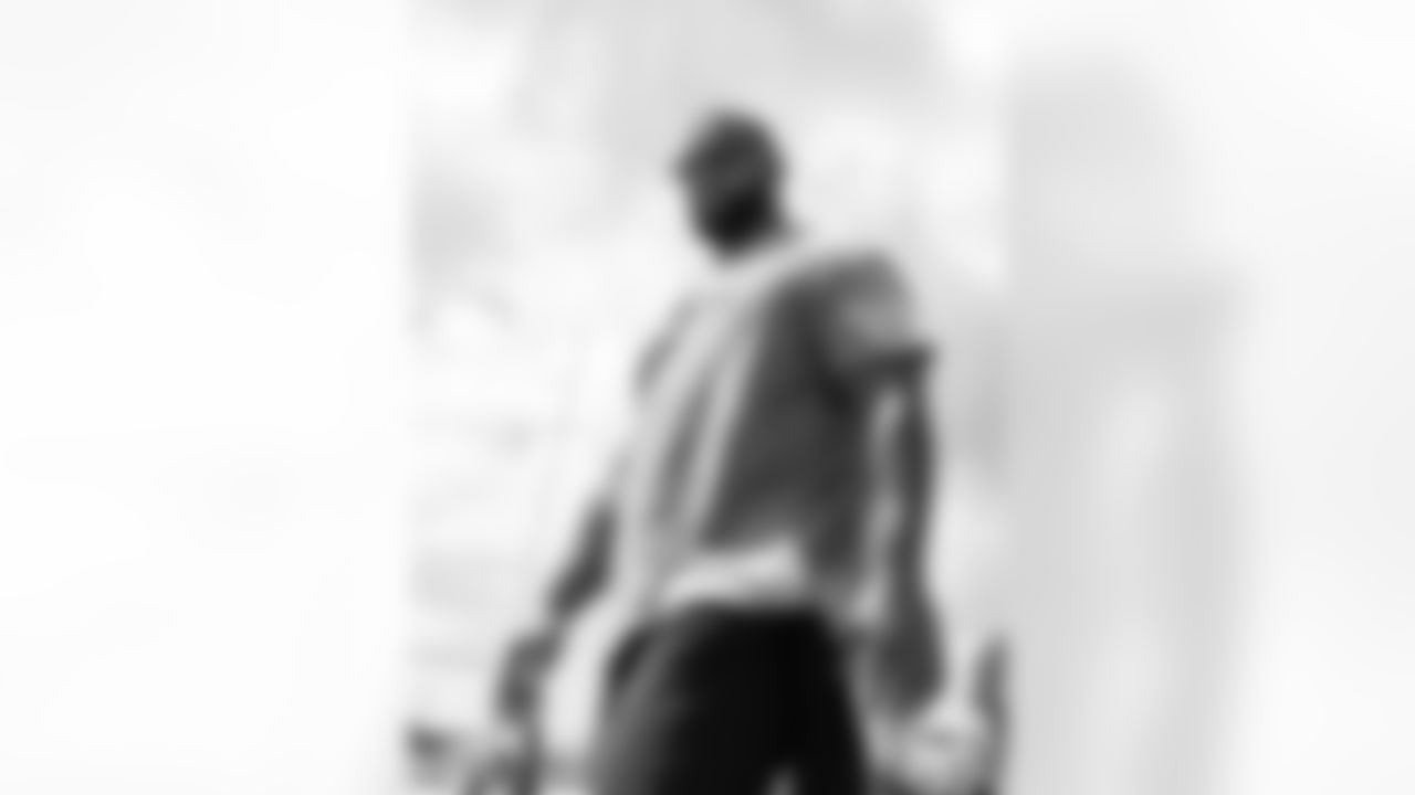 Gallery-Davon-Godchaux-NFLPA-Youth-Camp-060725-12