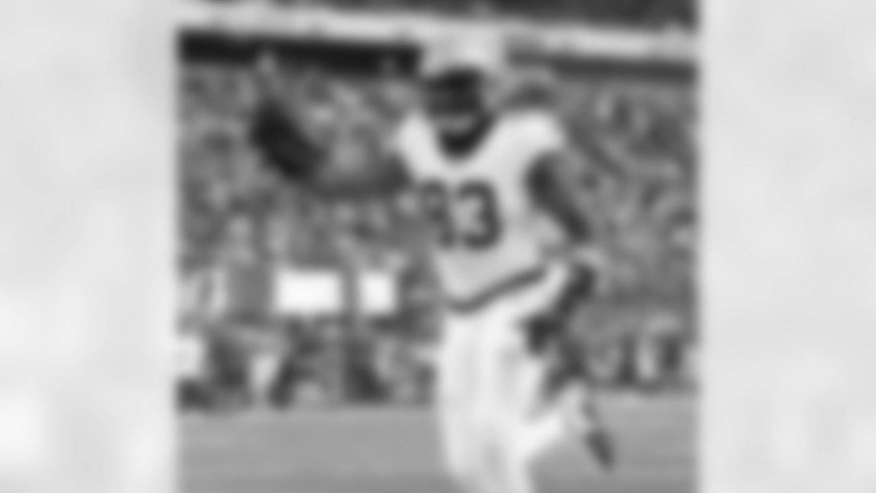 TE Juwan Johnson (83) makes an 11 yard touchdown during the New Orleans Saints game against the New York Giants for Week 14 of the 2024 NFL Season on Dec. 8, 2024 at MetLife Stadium.