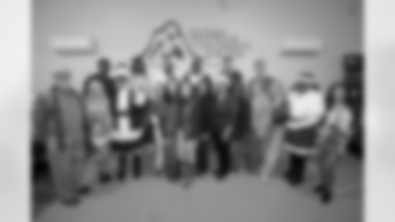 New Orleans Saints center/guard Cesar Ruiz hosted a holiday toy giveaway at the New Orleans Women and Children's Center on Tuesday, Dec. 16, 2025. The event also featured appearances by fellow Saints players center Erik McCoy, linebacker Torricelli Simpkins III, wide receiver Easton Kilty, and offensive tackle William Sherman to spread holiday cheer to children and families in the community.