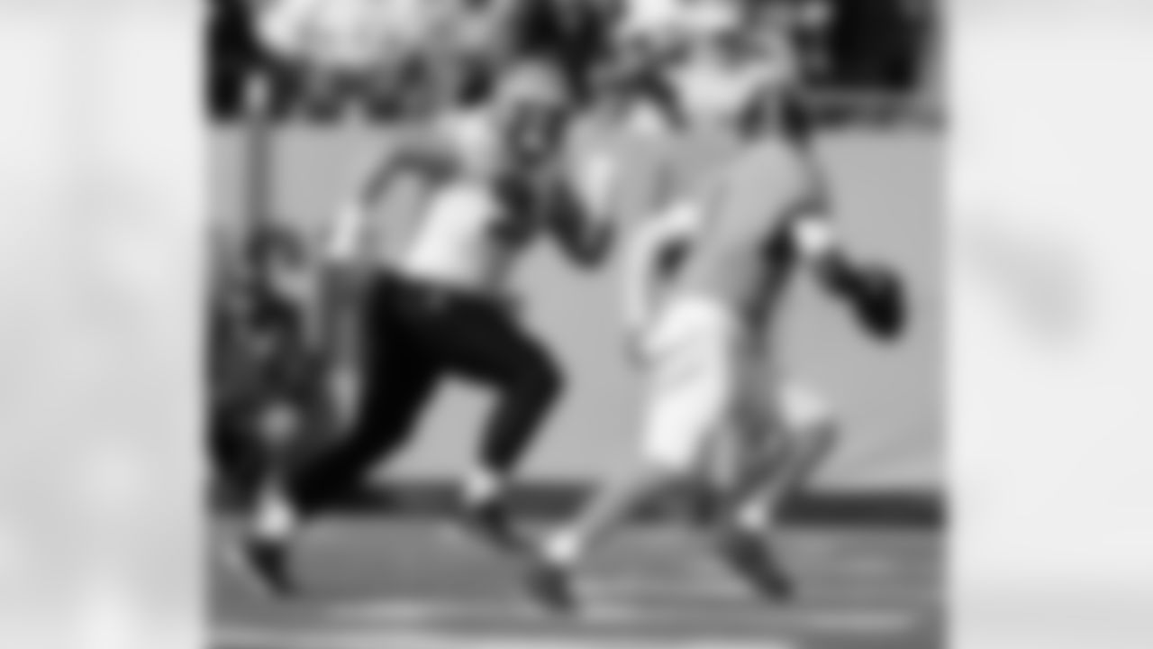 Check out the best photos of the New Orleans defense in their game against the Tennessee Titans for Week 17 of the 2025 NFL season on Dec. 28, 2025 at Nissan Stadium.