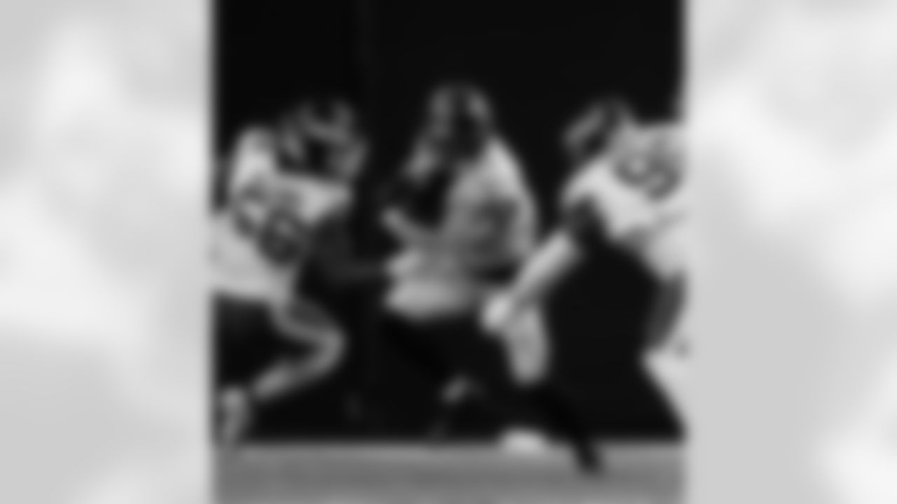 Check out the game action photos from the New Orleans Saints game against the New York Jets for Week 16 of the 2025 NFL season on Dec. 21, 2025 at the Caesars Superdome.