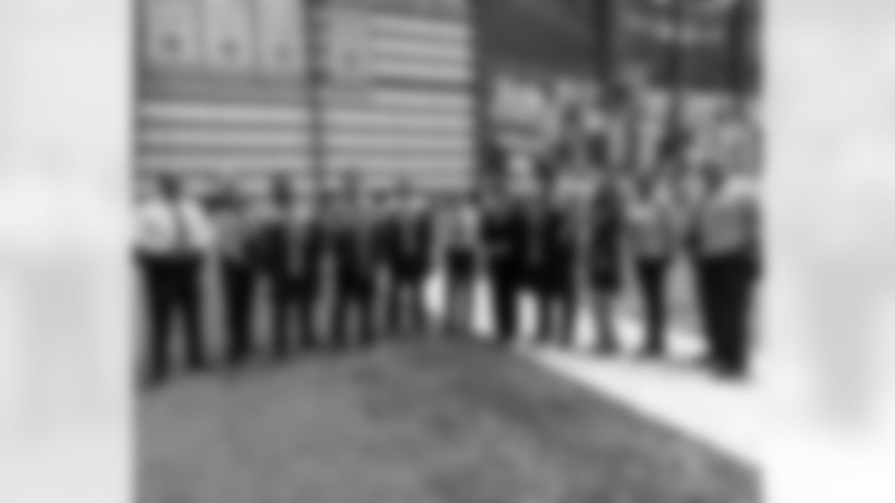 New Orleans Saints owner Gayle Benson honored four NOPD heroes during Saturday's walkthrough practice on January 3, 2026. Mrs. Benson, head coach Kellen Moore, and Saints players honored their response, service, and sacrifice during the Jan. 1 attacks on Bourbon Street.