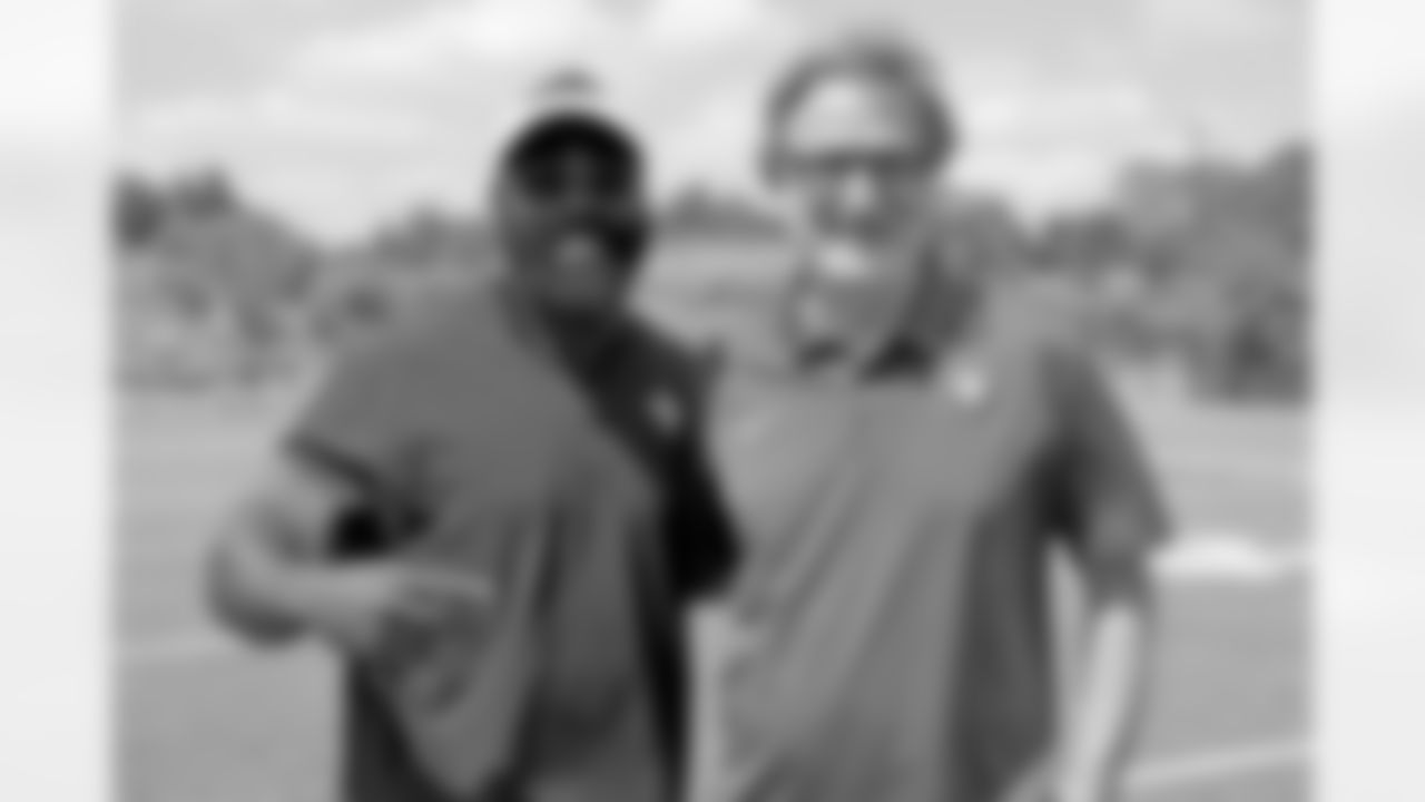 New Orleans Saints linebacker Demario Davis joined young athletes for a Play Football Experience and Flag Football clinic in Paris, France on Saturday, July 12, 2025.