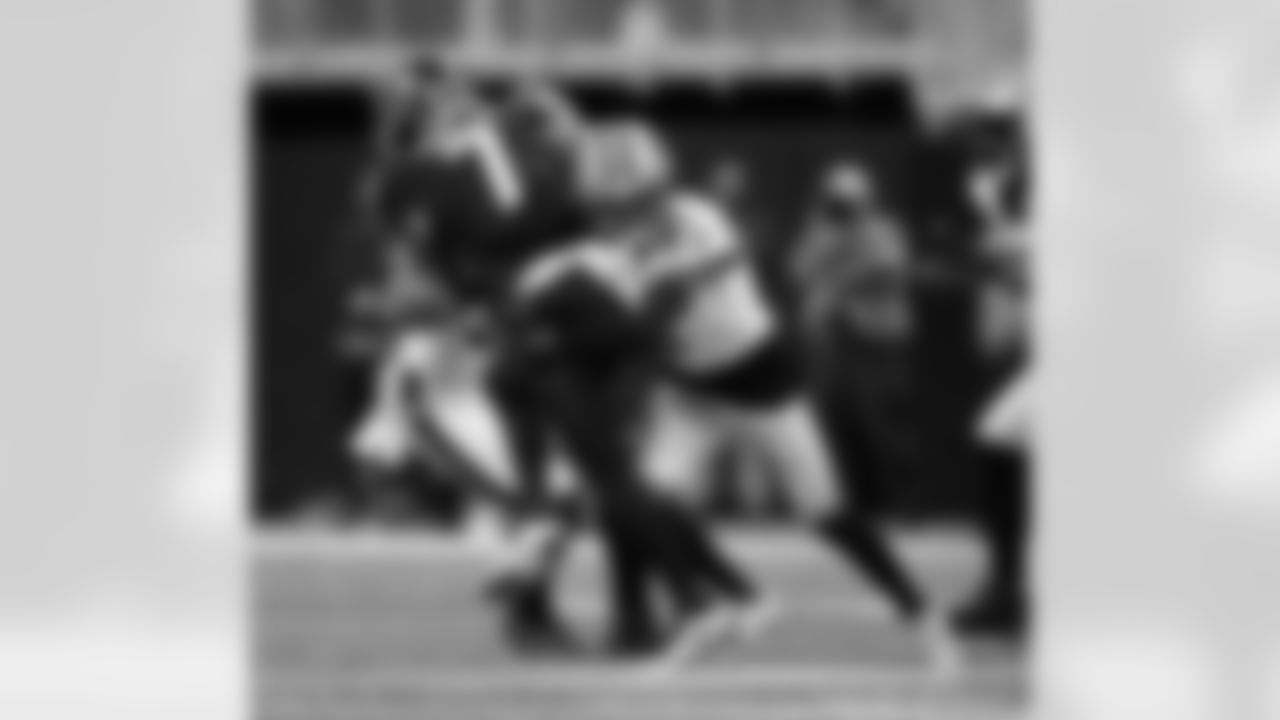 Check out the game action photos from the New Orleans Saints game against the Atlanta Falcons for Week 18 of the 2025 NFL season on Jan. 4, 2026 at Mercedes-Benz Stadium.