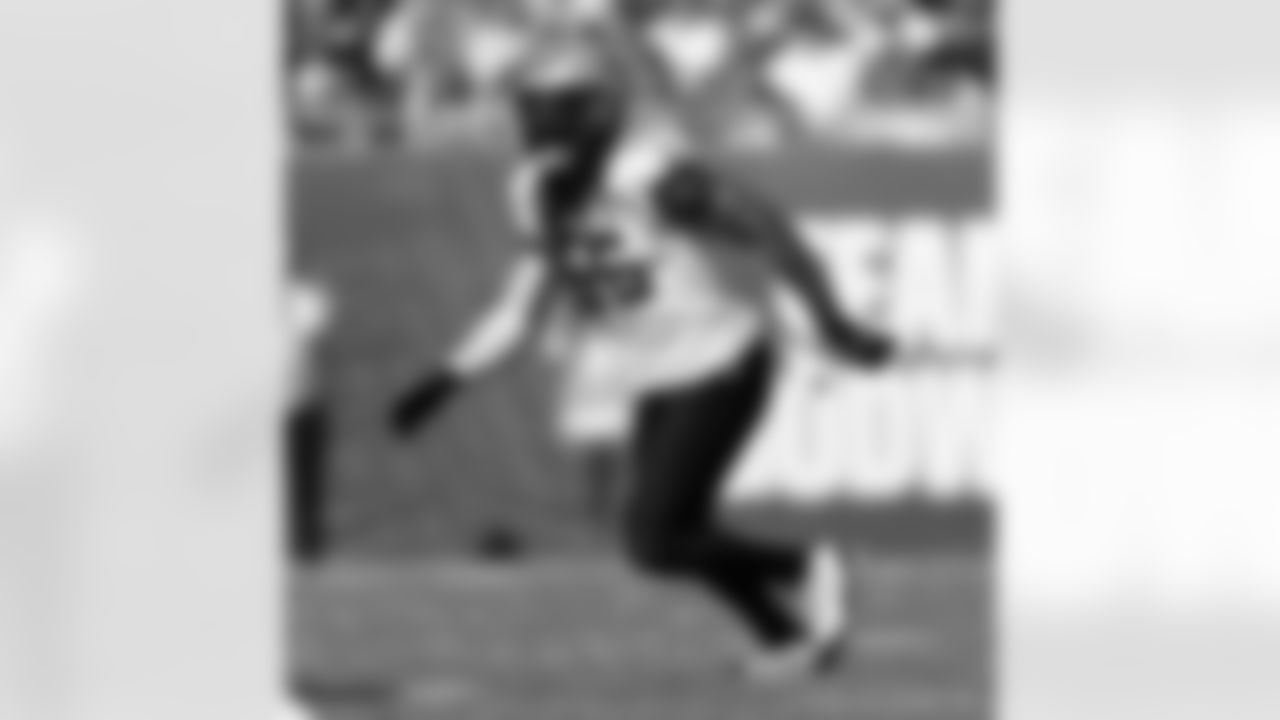 LB Demario Davis (56) in action during the New Orleans Saints game against the Tampa Bay Buccaneers for Week 18 of the 2024 NFL Season on Jan. 5, 2025 at Raymond James Stadium.
