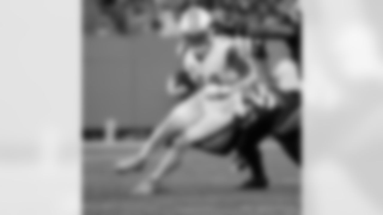 Check out the game action photos from the New Orleans Saints game against the Carolina Panthers for Week 10 of the 2025 NFL season on Nov. 9, 2025 at Bank of America Stadium.